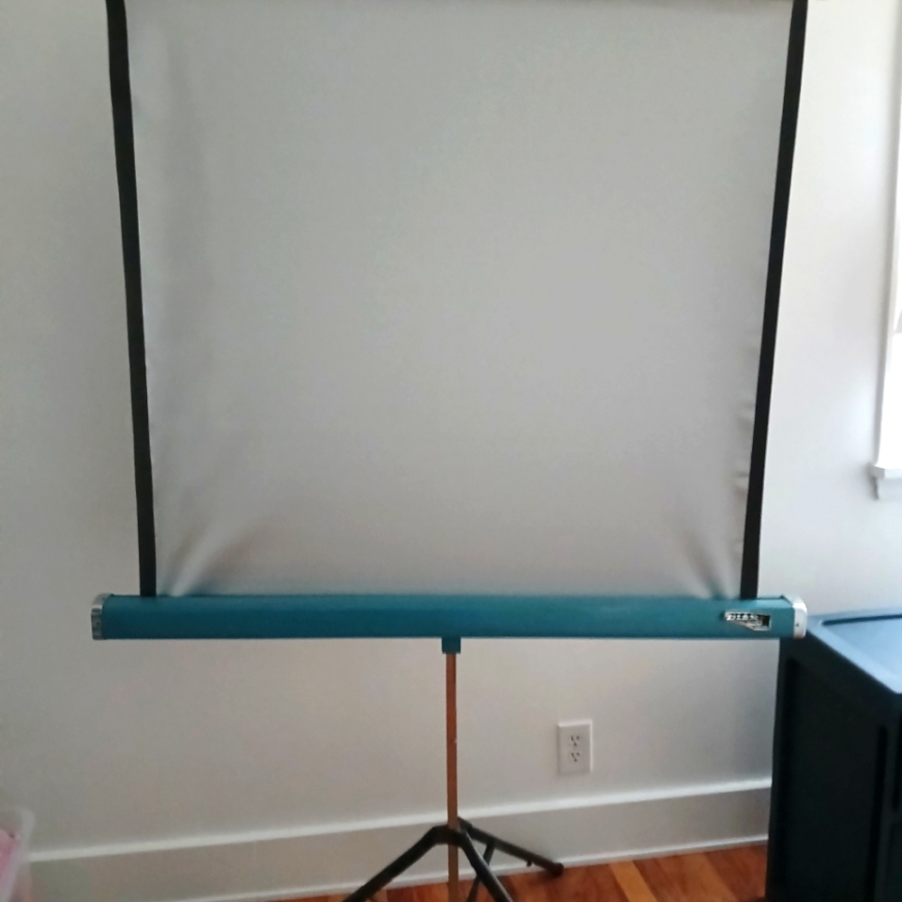 Antique portable projector screen